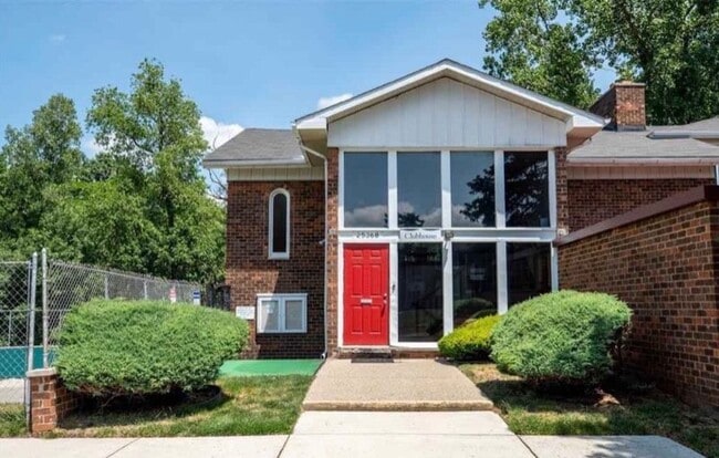 Building Photo - 25341 Shiawassee Cir