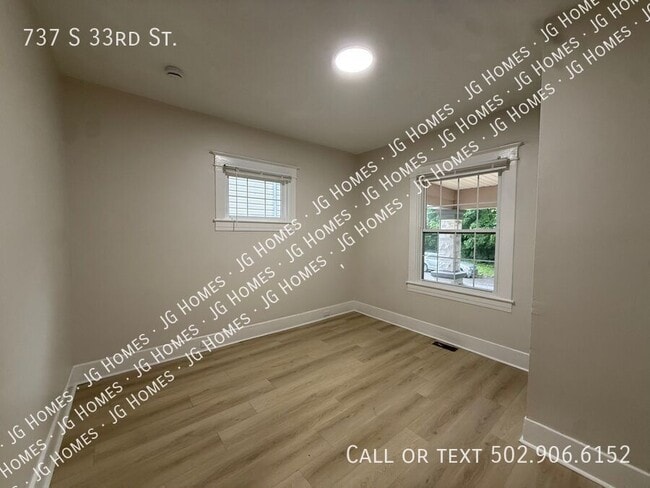 Building Photo - 737 S 33rd St