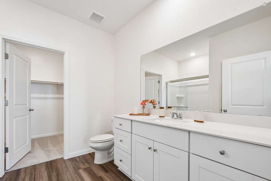 Building Photo - 1305 Morris Lp