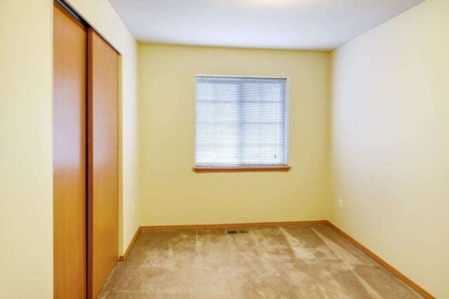 Building Photo - 3bd/2ba Marysville House