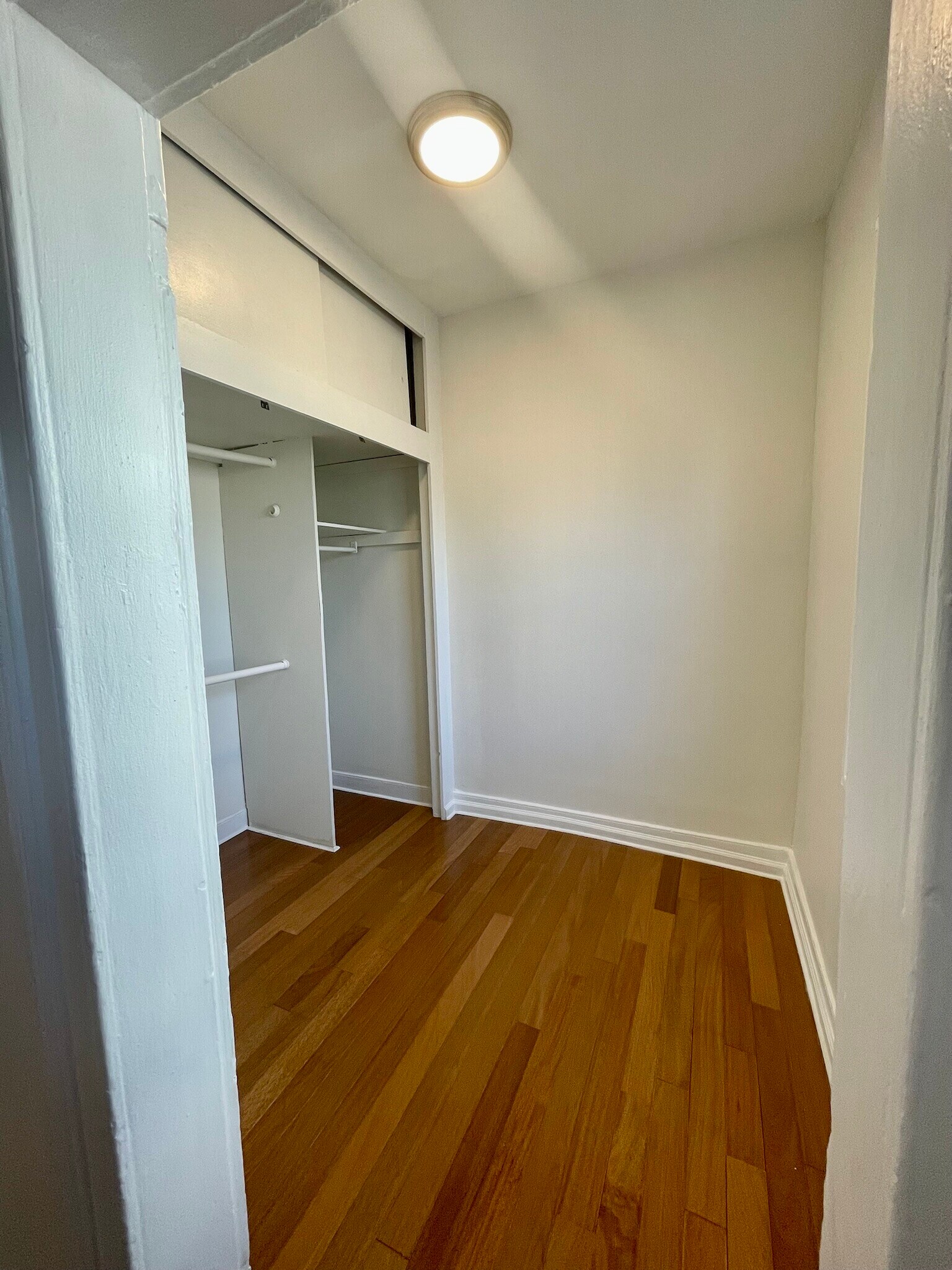 Extra room/ office off of large bedroom - 397 Manhattan Ave