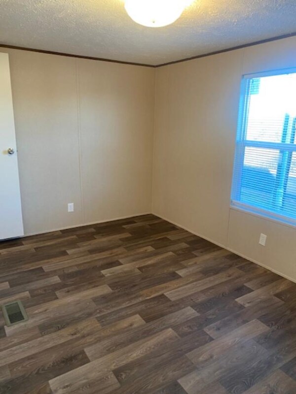 Building Photo - 20 Tylers Cookie Ln