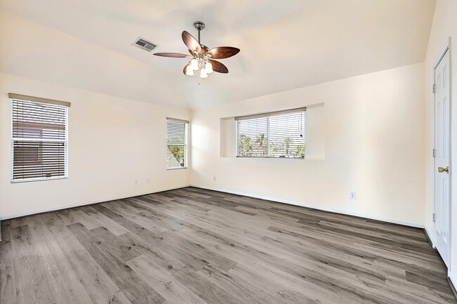 Building Photo - 8027 Saffron Ln