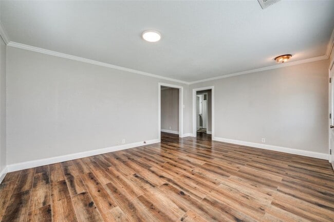 Building Photo - Colorado Street