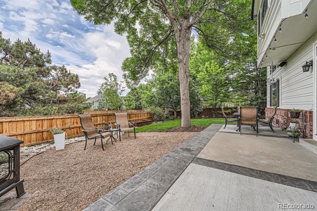 Building Photo - 16352 Parkside Dr