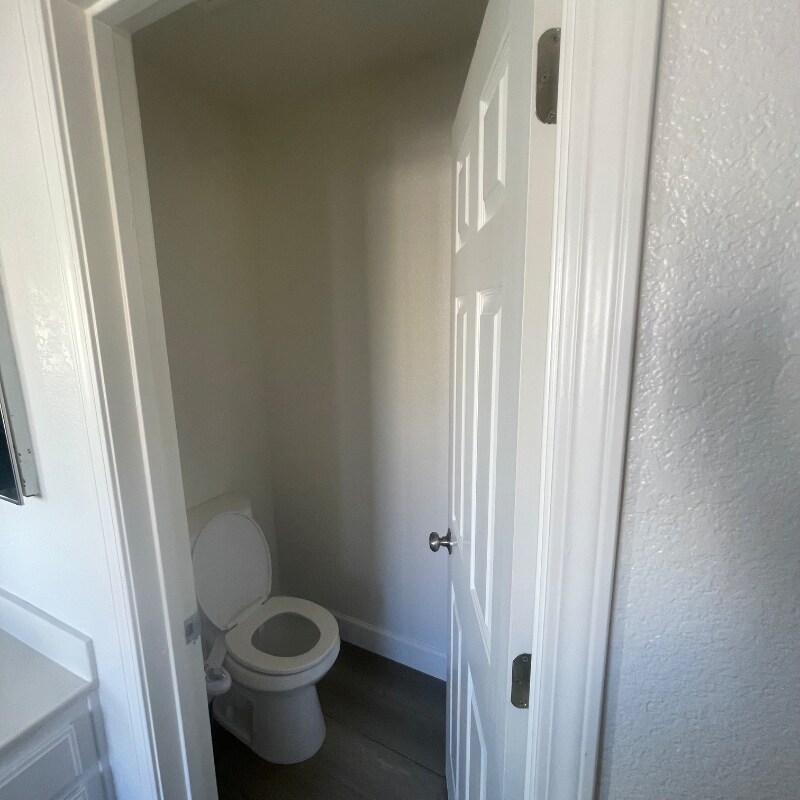 Building Photo - 1924 Rochester St