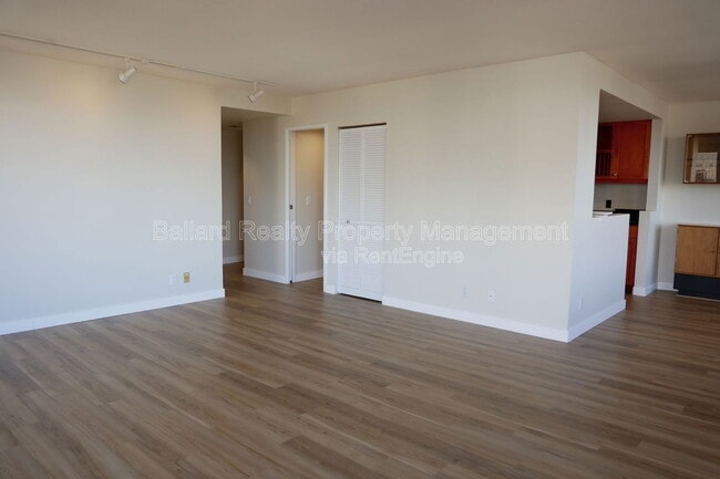 Building Photo - 2125 1st Ave