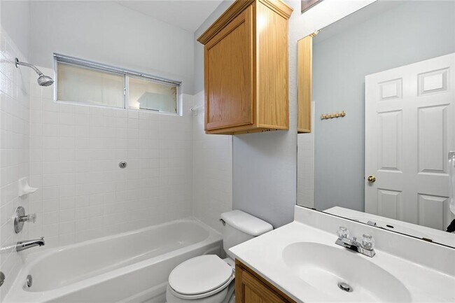 Building Photo - 3621 Bratton Heights Dr