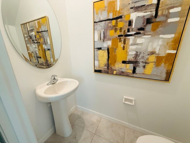 Building Photo - MOVE IN SPECIAL - Townhouse in Land O' Lakes - The Townes at Lake Thomas