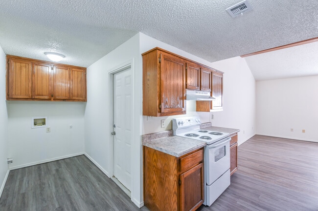 Building Photo - 101 Adirondack Ln