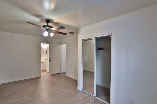 Building Photo - Beautiful Gilbert 3 bed/ 3 bath in Gilbert's The Gardens Community