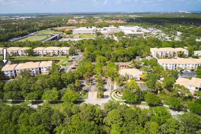 Building Photo - 9112 Myrtlewood Cir W