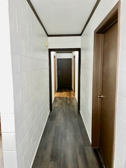 Main Lobby - 704 S 25th St