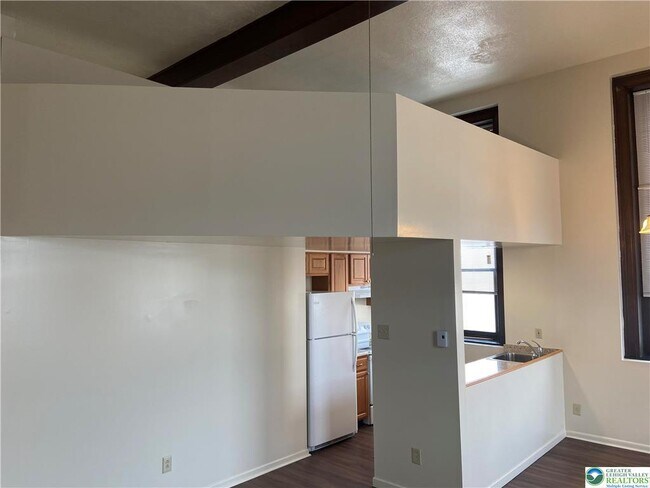 Building Photo - 1236 Washington St