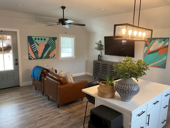 Building Photo - 21179 Savage St