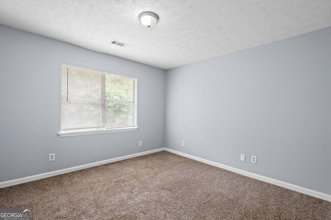 Building Photo - 358 N 19th St