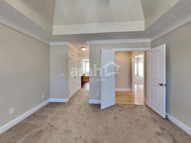 Building Photo - 4321 Roxburghe Ct