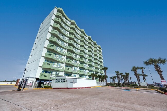 Building Photo - 9420 Seawall Blvd