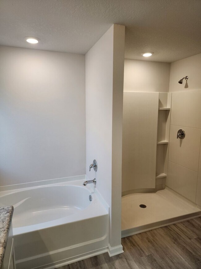 Building Photo - 6541 Slabinski Ln