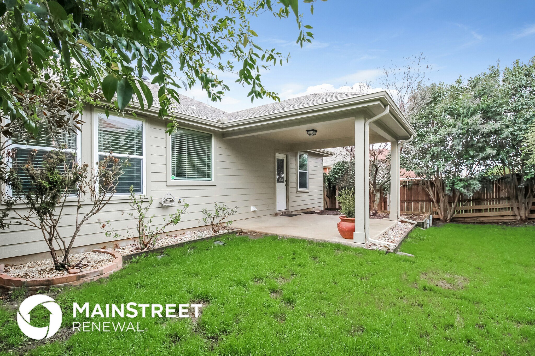 Building Photo - 1921 Morning Dove Dr