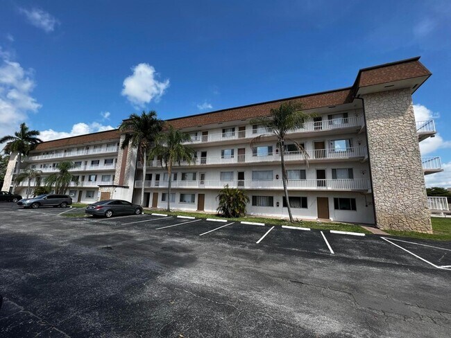 Building Photo - 6289 Lear Dr
