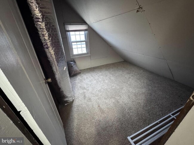 Building Photo - 25 E Main St