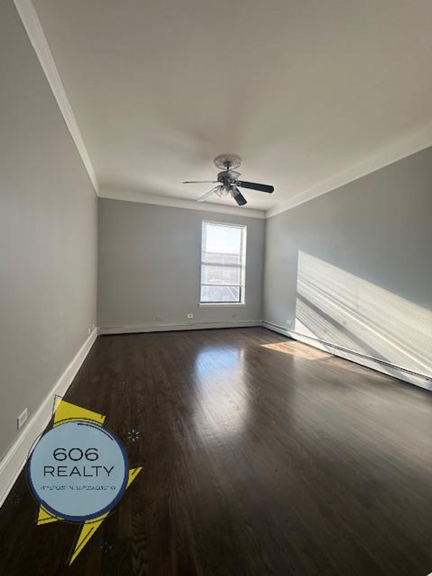 Building Photo - 368 E 59th St