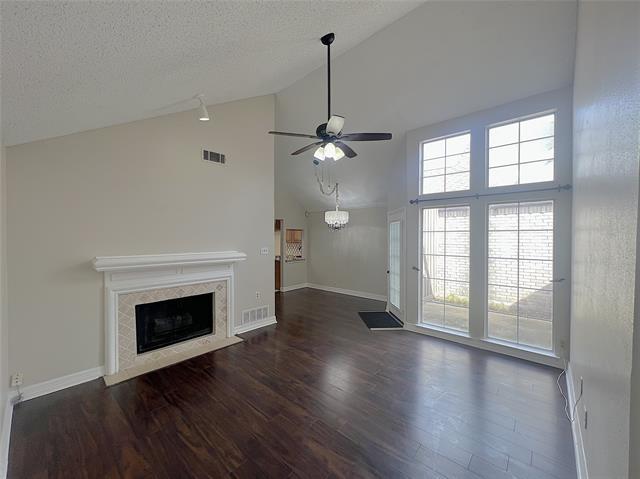 Building Photo - 3147 Royal Gable Dr