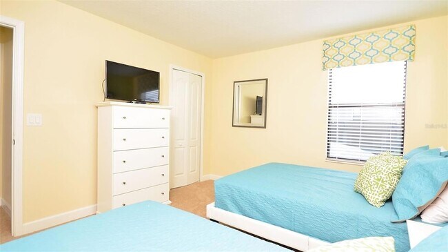 Building Photo - 1424 Rolling Fairway Dr