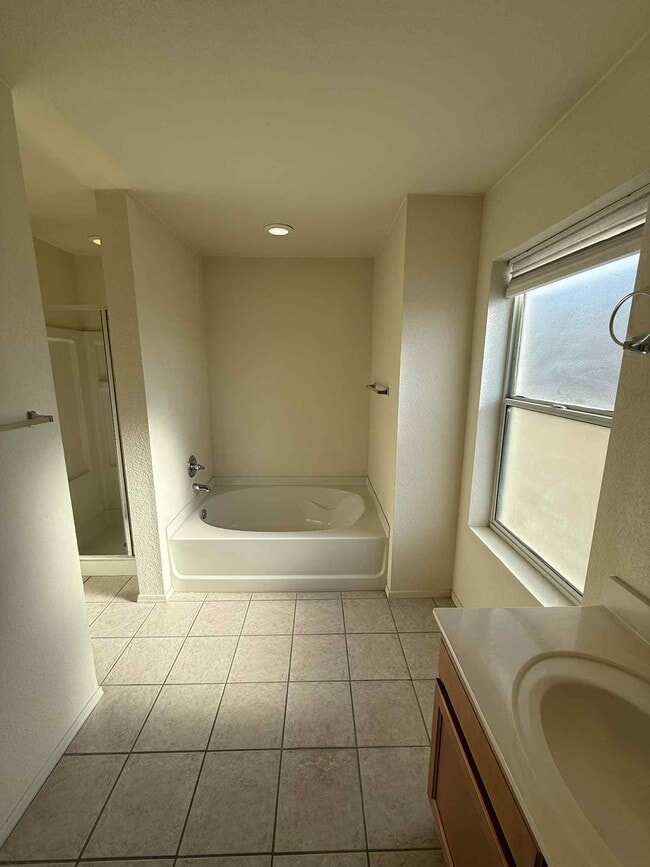 Building Photo - 13735 E Shadow Pines Ln