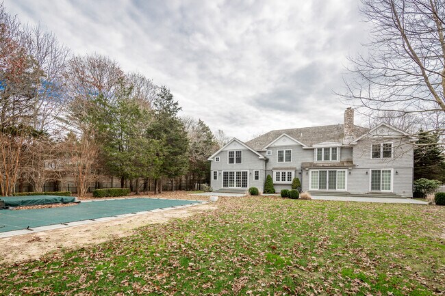 Building Photo - 21 Fieldview Ln