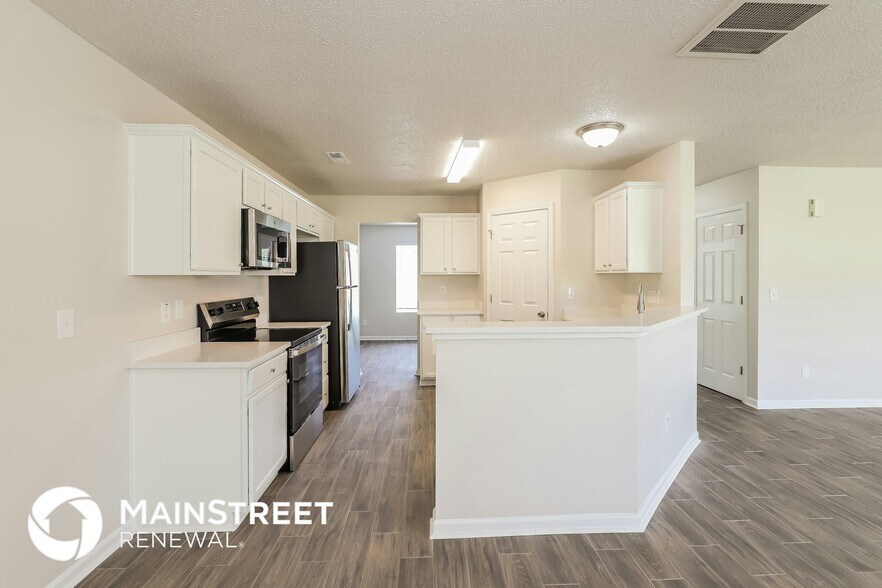 Building Photo - 2114 Gramercy Park Dr