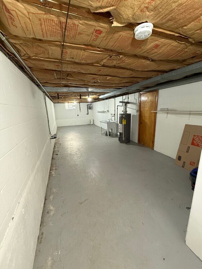 Building Photo - 5111-5113 Allen Drive