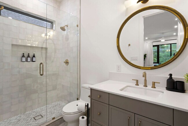 Building Photo - 8922 San Benito Way