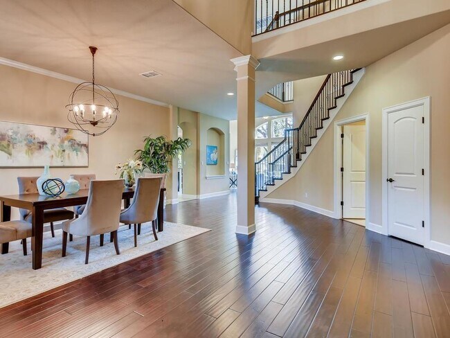 Building Photo - 215 Reveille Rd