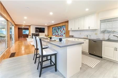 Building Photo - 584 W 22nd St