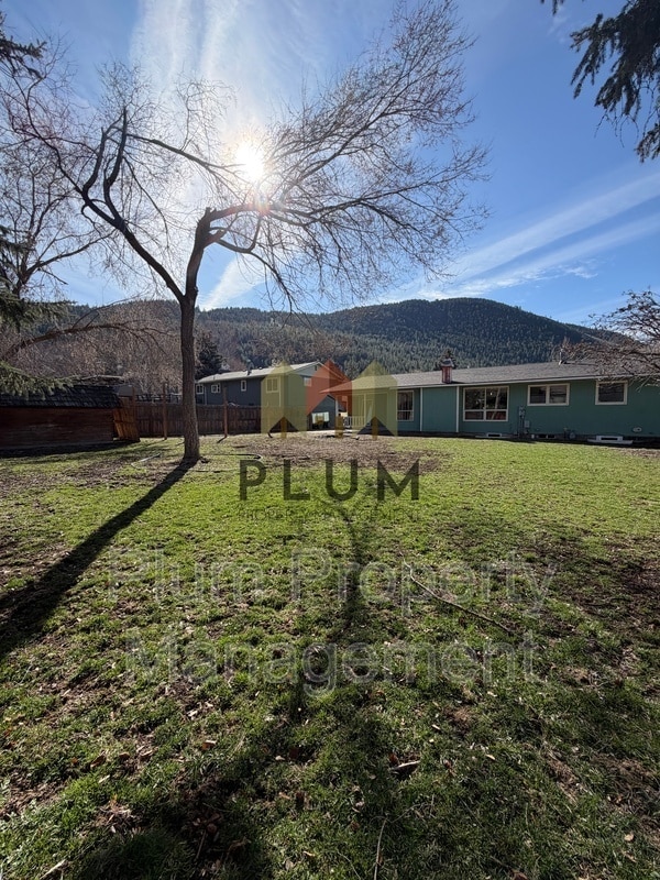 Building Photo - 1402 Khanabad Way