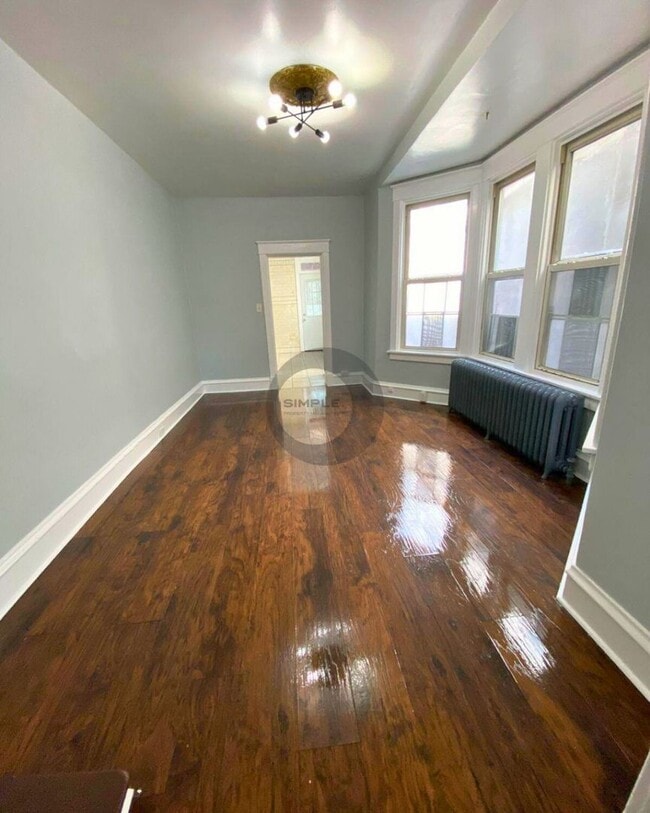 Primary Photo - Three Bedroom two-bathroom house with off-...