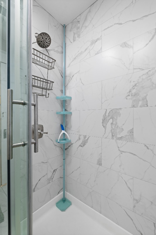 Building Photo - 2016 Edgeland Ave