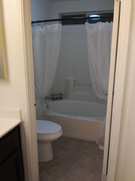 Building Photo - 6892 Cal Valley Way