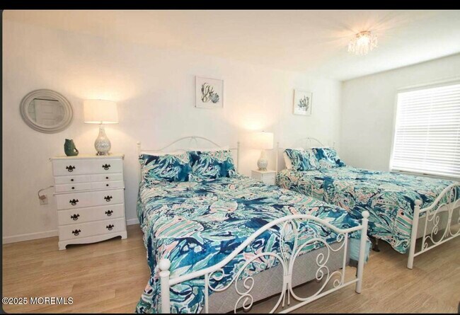 Building Photo - 7 Princeton Ave