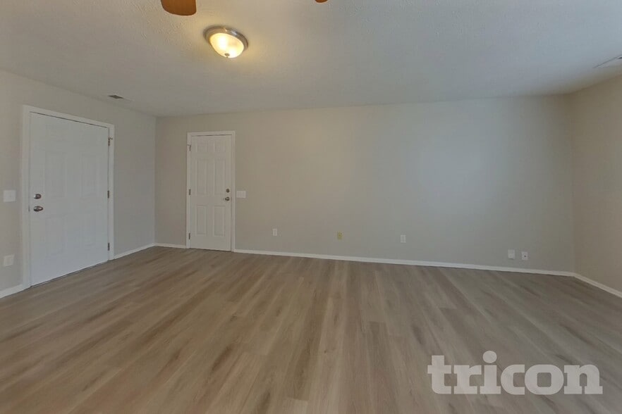 Building Photo - 65 Sand Oak Ct