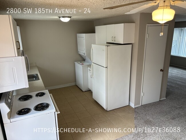 Building Photo - 2br Upstairs Unit - ALOHA CREST APTS Water...