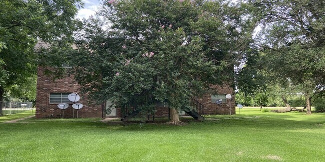 Primary Photo - Meadowview Apartments