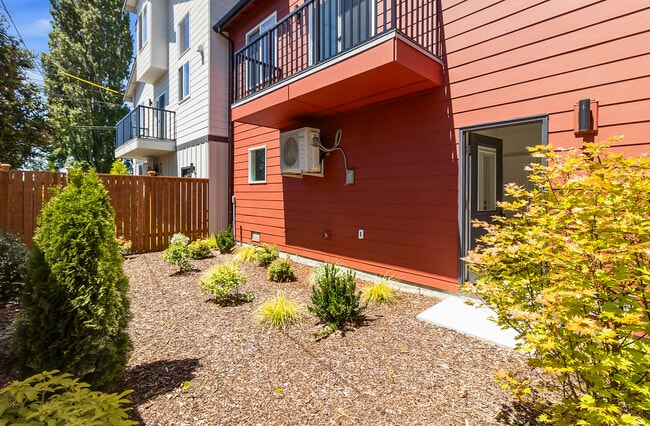 Building Photo - 27523 102nd Ave NW