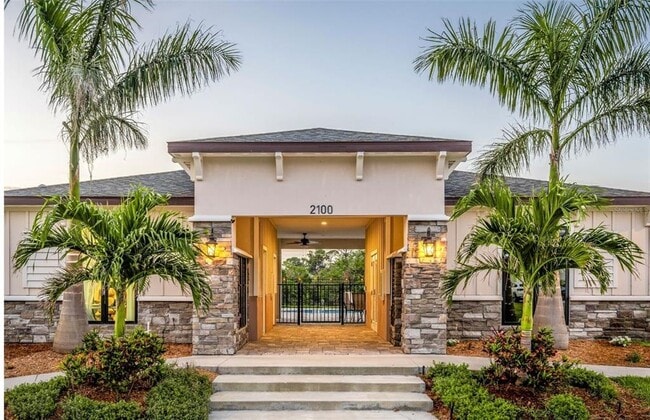 Building Photo - 2058 Silverstone Cir