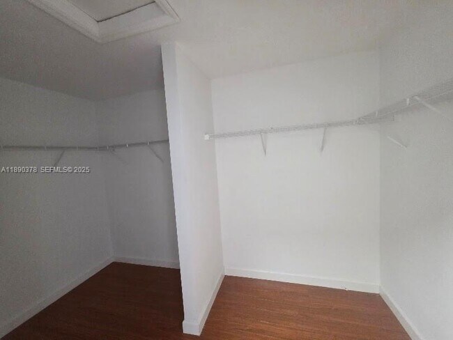 Building Photo - 11525 NW 71st St