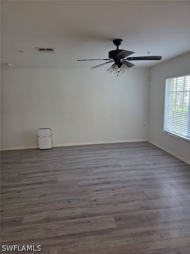 Building Photo - 9450 Ivy Brook Run