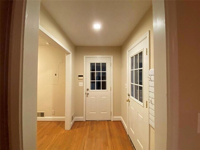 Building Photo - 5216 Willow Point Pkwy