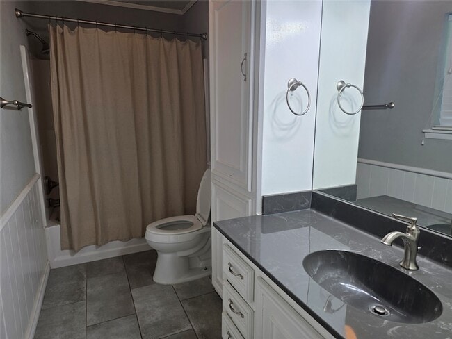 Building Photo - 15151 Farm to Market 429